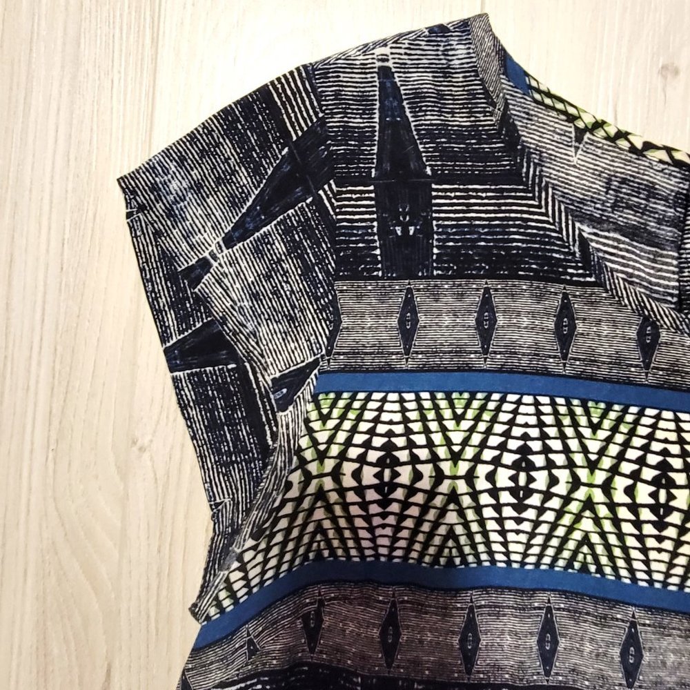 Patterned Loose Fit Top - Picture 3 of 4